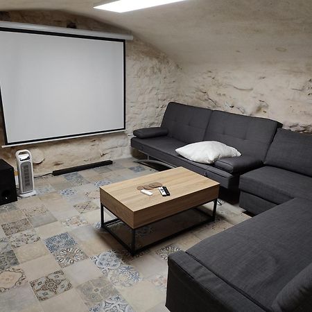 Maison 2 Chambres 100M Du Theatre Antique Avec Salle Cinema Orange  Bagian luar foto